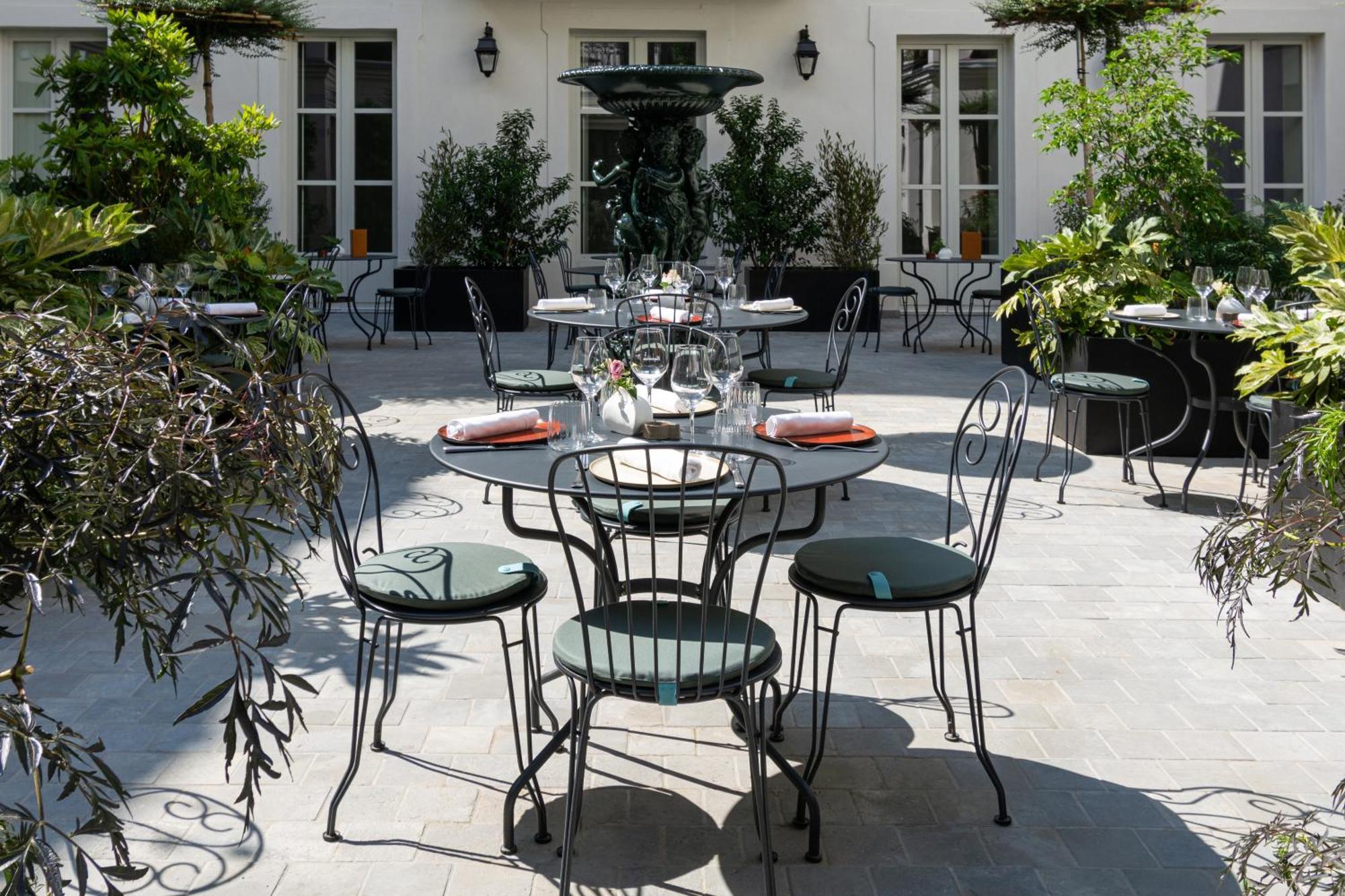 Hotel & Spa Napoleon Fontainebleau Esterno foto